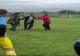 Scene de groază pe stadion. Un arbitru a fost fugărit cu sabia