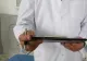 Daune record după ce a dat o clinică medicală în judecată. Un bărbat s-a ales cu 400 de milioane de euro