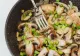 Salata de ciuperci. O rețetă ideală pe post de garnitură sau consumată ca atare