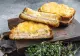 Croque Monsieur. Rețetă de sandviș cald, din bucătăria franceză. Cum prepari micul dejun rapid