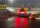 Scene macabre, pe o stradă din Iași. Un șofer teribilist a făcut drifturi cu...dricul! VIDEO