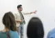 Cum să devii o persoană influentă. Sfaturile specialiștilor în comunicare