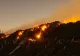 Bilanţul victimelor incendiilor din Los Angeles a ajuns la zece morţi. Flăcările au devastat o suprafaţă cât San Francisco, pagubele sunt uriașe. 