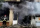 Incendiu cu degajări mari de fum la parterul unui bloc din Ploiești. Două persoane au avut nevoie de îngrijiri medicale