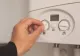 La ce temperatură trebuie să setezi centrala termică dimineața, când pleci de acasă. Greșeala colosală care îți golește buzunarele 