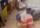 Alimente și medicamente expirate descoperite în urma controalelor la căminele de bătrâni și centrele de copii din Bihor FOTO