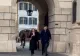 Primele imagini cu Iohannis după demisie: de mână cu Carmen Iohannis, la biserica din Sibiu