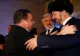 Medalia de Onoare și un kalpak, oferite lui Tamer Atalay, la Congresul Mondial al Turcilor Karapapak