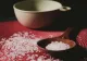 Ingredientul din bucătărie, pe care trebuie să-l pui în dulapuri. Va absorbi umiditatea, mirosul neplăcut și va împiedica formarea mucegaiului 