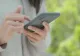 Obișnuiești să ții telefonul pe silențios? Adevărul din spatele acestui gest, aparent banal: ce spun psihologii