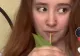 Un nou TREND periculos pe TikTok: consumul de lalele. Cât de nociv este pentru sănătate