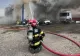 Incendiu puternic la un service auto din Alba Iulia. O persoană a suferit arsuri la mâini și picioare