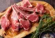 Cu ce ung francezii carnea de miel pentru un gust desăvârșit. Secretele marilor gurmanzi pentru o masă delicioasă. 