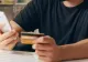 Cum pot hackerii să îți fure numărul de telefon și să îl transfere pe o altă cartelă, cu tot cu date personale. Avertisment de la experții în securitate cibernetică