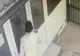 Bărbat reținut după ce a furat bijuteriile de pe mâna unei femei decedate, într-o capelă din București. Aurul a fost dus la amanet