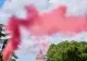 Fum ROZ la Vatican. Moment controversat în timpul Conclavului pentru alegerea unui nou Papă. Ce s-a întâmplat? - VIDEO