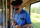 Un șef de tren CFR Călători a ajuns la spital după ce a fost bătut într-un compartiment
