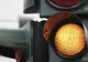 Codul Rutier 2025 clarifică o mare controversă: Este legal să treci pe galben la semafor? În ce cazuri te poate amenda poliția rutieră