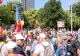 Momente tensionante, la protestul din fața Guvernului lui Bolojan. Agricultorii și transportatorii disperați, îmbrânceli cu jandarmii - VIDEO