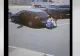 Tentativă de răpire, ziua în amiaza mare, în parcarea unui supermarket din Bacău. Doi bărbați au fost reținuți VIDEO