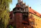 La doar câteva ore de București se află cel mai mare castel din lume – o bijuterie gotică ridicată de cavalerii teutoni