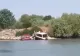 Video. Călătorie cu final neașteptat pe Dunăre: O ambarcațiune cu 12 persoane s-a izbit de mal
