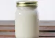 Cum să prepari acasă cel mai natural și gustos iaurt. Simplu și cu doar 2 ingrediente