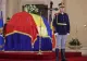 O singură coroană de flori la catafalcul lui Ion Iliescu: cine a trimis-o și ce mesaj apare pe panglică