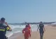 Salvamari agresați, după ce au scos din mare turiștii luați de curenți