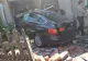 Accident demn de cascadorii râsului în Caraș-Severin. Un tânăr de 18 ani a intrat cu maşina într-o casă