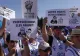 Profesor la protestul din Piața Victoriei: „În ultimii 30 de ani, niciun ministru n-a îndrăznit să se poarte cu noi cum s-a purtat Daniel David”