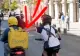 Furt inedit în centrul Capitalei: un adolescent pe bicicletă a furat mâncarea din geanta unui livrator aflat pe scuter