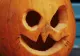 Trucurile care ajută dovlecii de Halloween să reziste mai mult timp. Ce trebuie să faci
