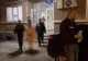 Două femei din București au fost arestate după ce au furat haine și au bătut angajații dintr-un magazin
