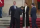 Gafă monumentală a lui Macron. I-a pupat mâna Reginei Danemarcei. Nicușor Dan, „uitat” la poza cu familia regală VIDEO