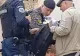 Incident înaintea venirii președintelui Nicușor Dan la Iași. Cetățean percheziționat de forțele de ordine VIDEO