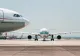 Trafic aerian dat peste cap pe Aeroportul din Cluj. Două zboruri au fost deviate, după ce un avion a rămas blocat pe pistă. Pilotul, preluat inconștient 