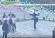 Bărbații care s-au bătut cu săbii în stradă au ajuns după gratii. Ce măsuri au luat oamenii legii