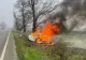 Sfârșit groaznic pentru un tânăr din Slatina. S-a izbit cu mașina de un copac și vehiculul a ars ca o torță – FOTO