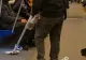 „Curățenie generală” la metrou. Momentul ireal în care un tânăr a început să dea cu aspiratorul printre călători VIDEO