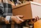 Escrocheria cu coletul face ravagii în prag de sărbători. Cum ajung vecinii pioni în jocul escrocilor 