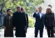 Macron face baie de mulțime în China, reziștii tac mâlc