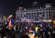 PROTEST cu zeci de mii de oameni, în Piața Victoriei. Momente tensionate, forțele de ordine au pulverizat spay iritant. Precizările Jandarmeriei– VIDEO