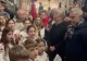 Emoții și o surpriză plăcută pentru Călin Georgescu. Enoriașii l-au colindat în biserică - VIDEO