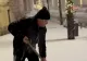 Emil Boc, show cu lopata în fața Primăriei Cluj-Napoca. Le cere cetățenilor să iasă la zăpadă, deși orașul are utilaje plătite din banii lor - VIDEO