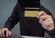 Cum a ajuns un bărbat din Botoșani să facă un credit pentru casă și să transfere banii în conturile unor escroci
