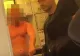 Haos pe un zbor spre Bangkok. Un turist vorbitor de rusă aproape dezbrăcat a sărit din avion după aterizare - VIDEO