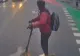 Adolescent aflat pe trotinetă, lovit în plin de un autobuz în centrul Clujului. Tânărul a trecut pe roșu și avea și căști în urechi - VIDEO