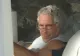 Jeffrey Epsteinar fi fost strangulat, nu spânzurat. Scenariul lansat de un legist care a asistat la autopsie