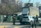La un pas de tragedie. Un stâlp s‑a prăbușit peste o autoutilitară, pe o stradă din Ploiești - FOTO/VIDEO